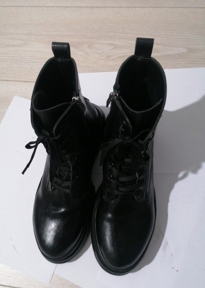 kadın siyah bot - Görsel 5