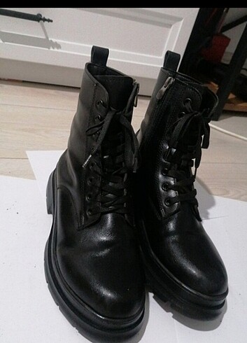 kadın siyah bot - Görsel 4