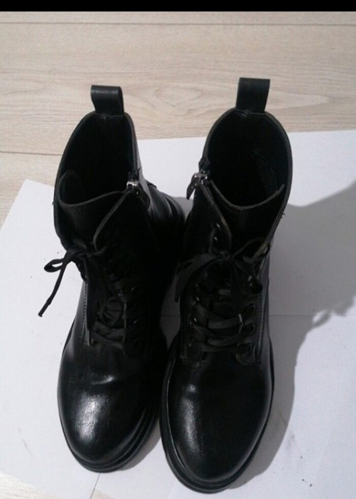 kadın siyah bot - Görsel 5