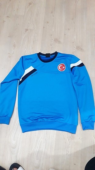 spor üst 