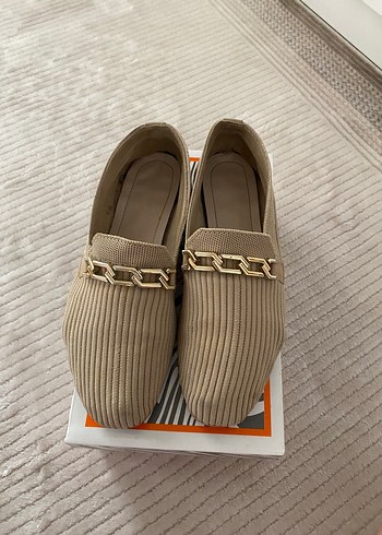 39 Beden Bej Kadın Modern Klasik Tokalı Babet