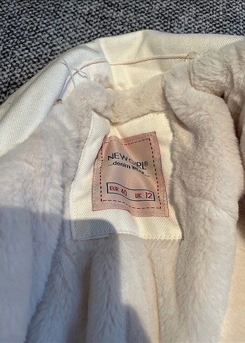 Mango Düğmeli Beyaz Midi Denim Ceket