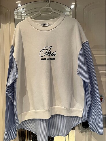 Zara Sweatshirt