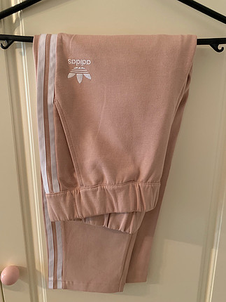 Adidas alt