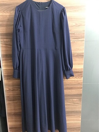42 Beden lacivert Renk Şifon astarlı şık elbise