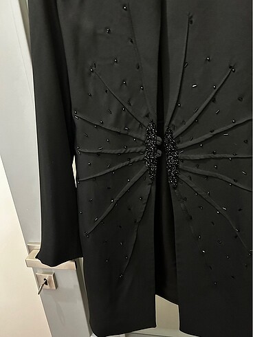 Zara Çok şık sorunsuz bir parça