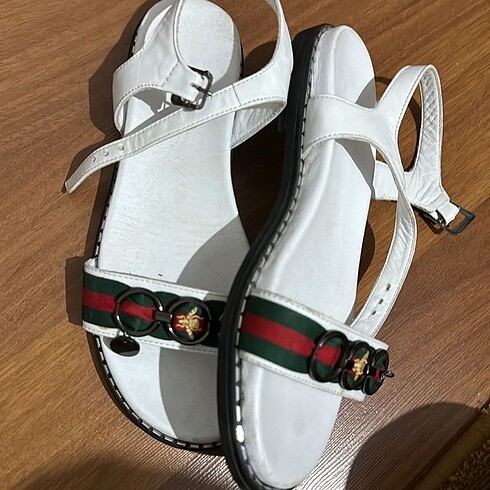 38 Beden gucci sandalet