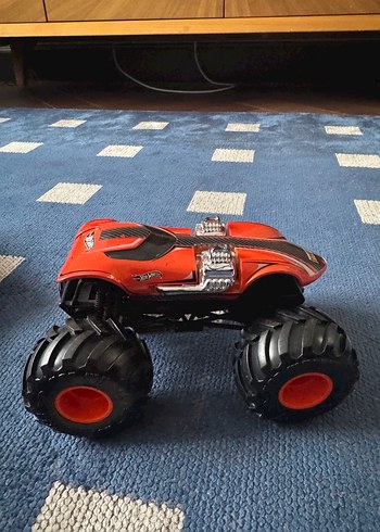 Kırmızı Hot Wheels Oyuncak Araba - Görsel 2