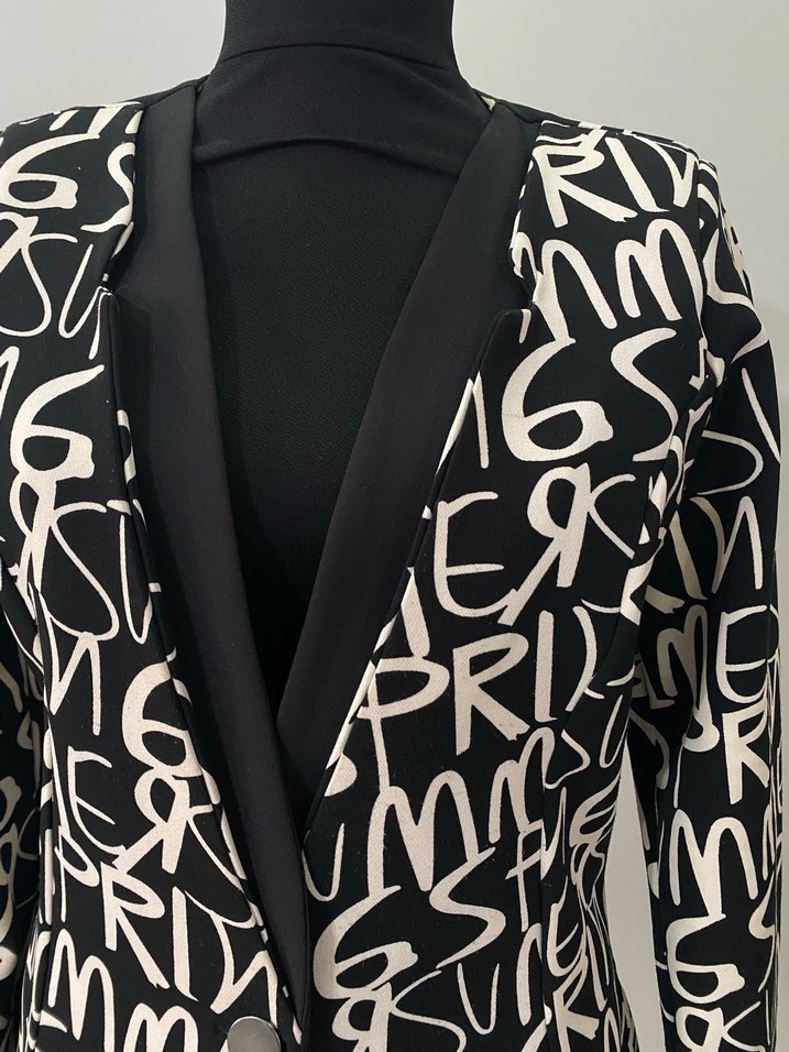 Siyah Baskılı Kadın Blazer - Görsel 2