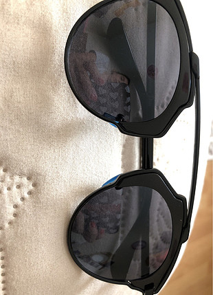 Dior siyah güneş gözlüğü