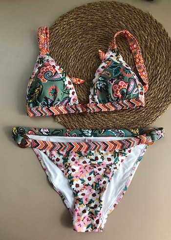 Renkli Dantel Detaylı Bohem Bikini