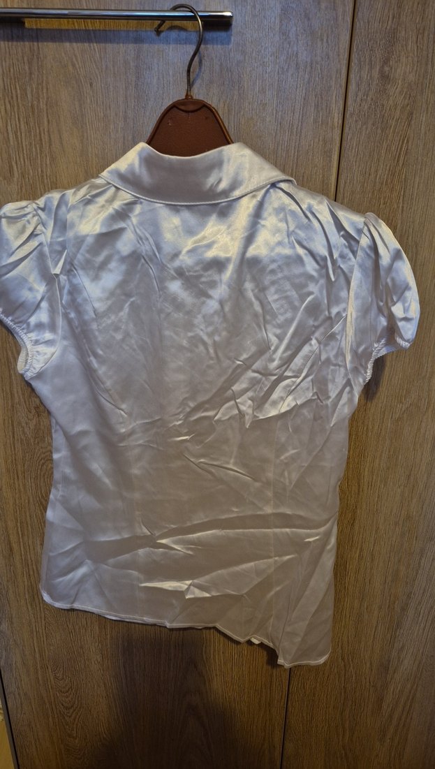 Beyaz kısa kollu saten gömlek - Görsel 4