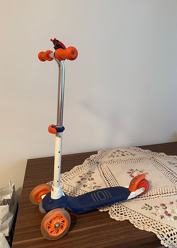 Decatlon Renkli Mavi Çocuk Scooterı - Görsel 2