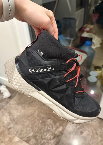 Columbia 38