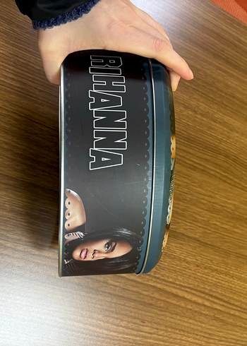 Parlak Kahverengi Rihanna metal kutu - Görsel 3