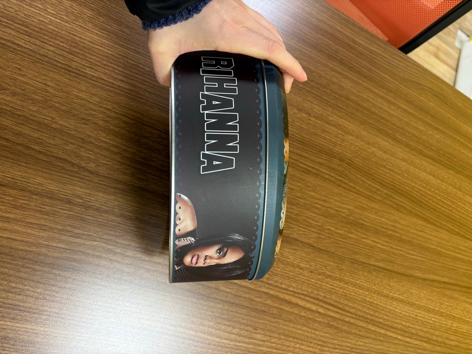 Parlak Kahverengi Rihanna metal kutu - Görsel 3