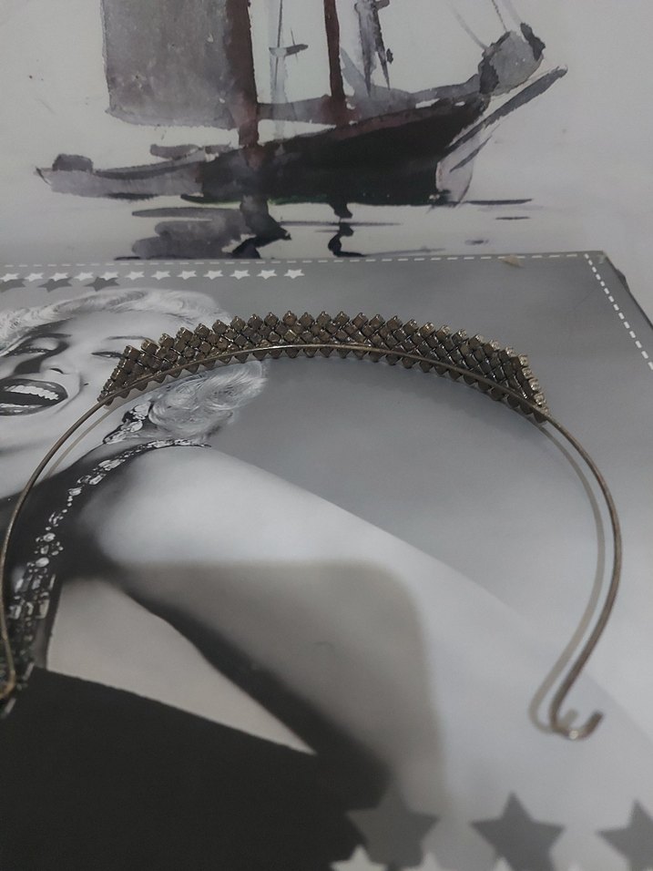 Parlak Taşlı Metal gri gelin taci - Görsel 2