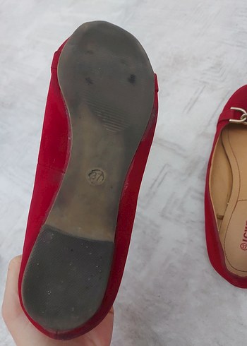 Kırmızı Süet Tokalı Kadın Babet - Görsel 3