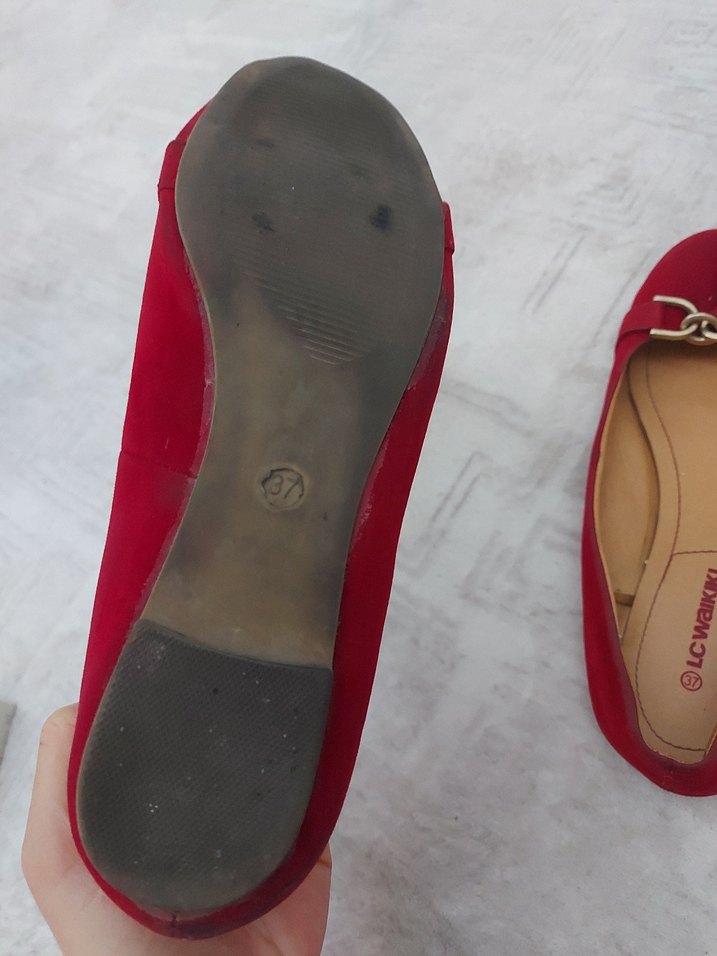 Kırmızı Süet Tokalı Kadın Babet - Görsel 3