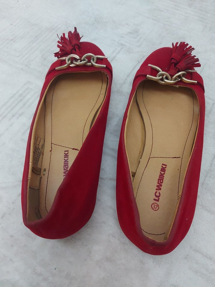 Kırmızı Süet Tokalı Kadın Babet - Görsel 2