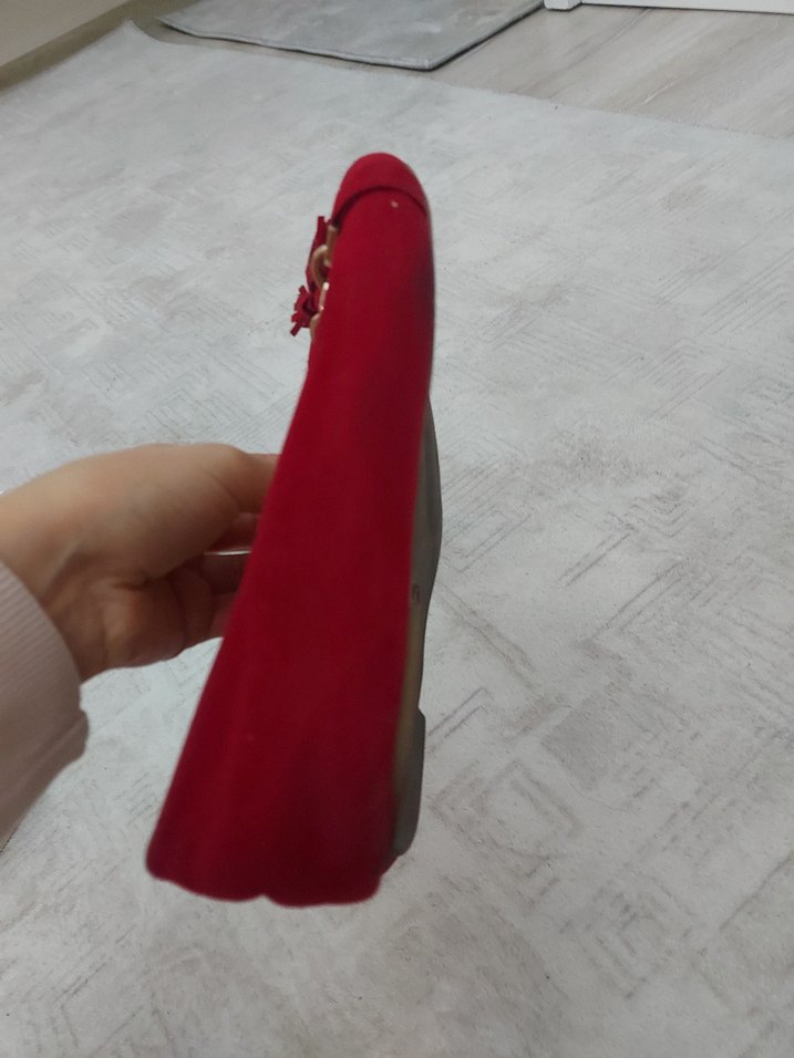 Kırmızı Süet Tokalı Kadın Babet - Görsel 5