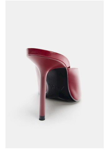 Kırmızı Parlak Stiletto Topuklu Kadın Terlik - Görsel 3