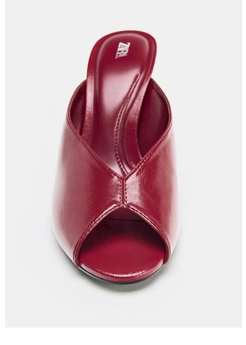 Kırmızı Parlak Stiletto Topuklu Kadın Terlik - Görsel 2