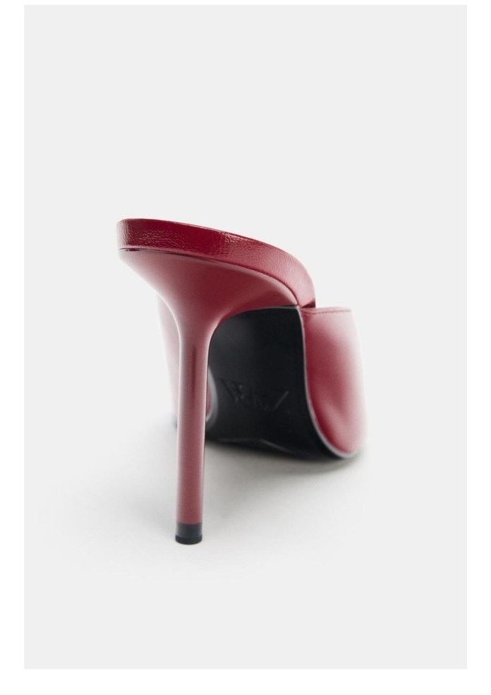Kırmızı Parlak Stiletto Topuklu Kadın Terlik - Görsel 3