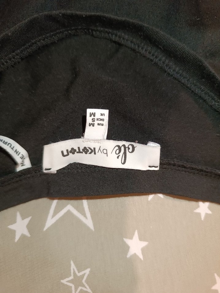 Siyah Kısa Kollu - Görsel 2