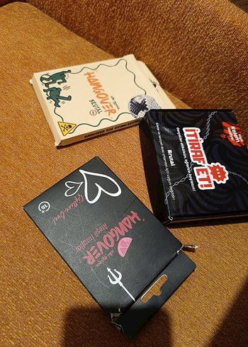 Kara Temalı 3 Farklı Kart Oyunu