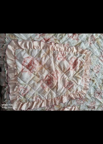 VİNTAGE SATEN Pastel Çiçek Desenli Yatak Örtüsü - Görsel 4