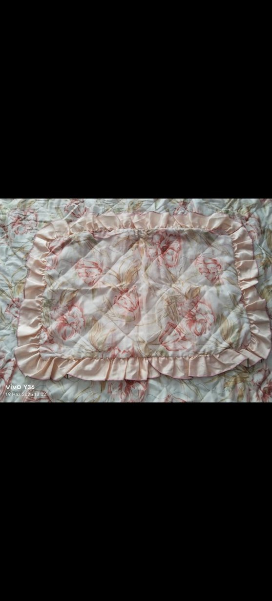 VİNTAGE SATEN Pastel Çiçek Desenli Yatak Örtüsü - Görsel 3
