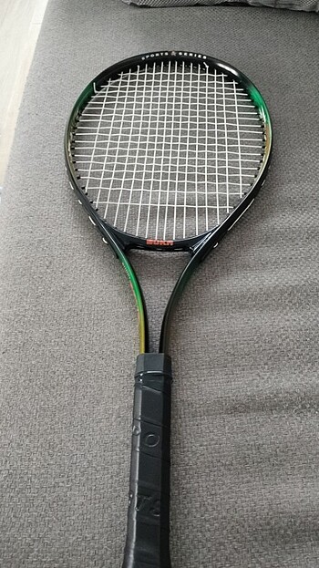 Tenis raketi