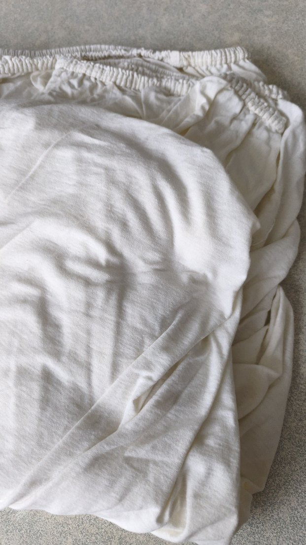 Açık Sarı Lastikli Çarşaf ( tek kişilik) - Görsel 5