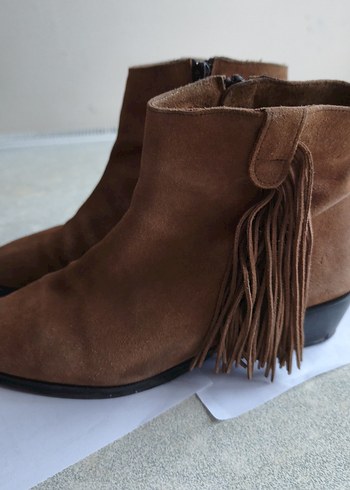 Kahverengi Süet Püsküllü Kadın  Bot - Görsel 2