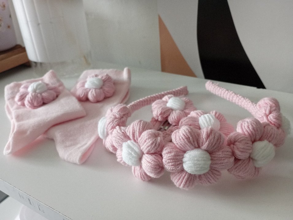 Nakışlı Pembe Örgü Çiçekli Çocuk Saç Aksesuarı - Görsel 2