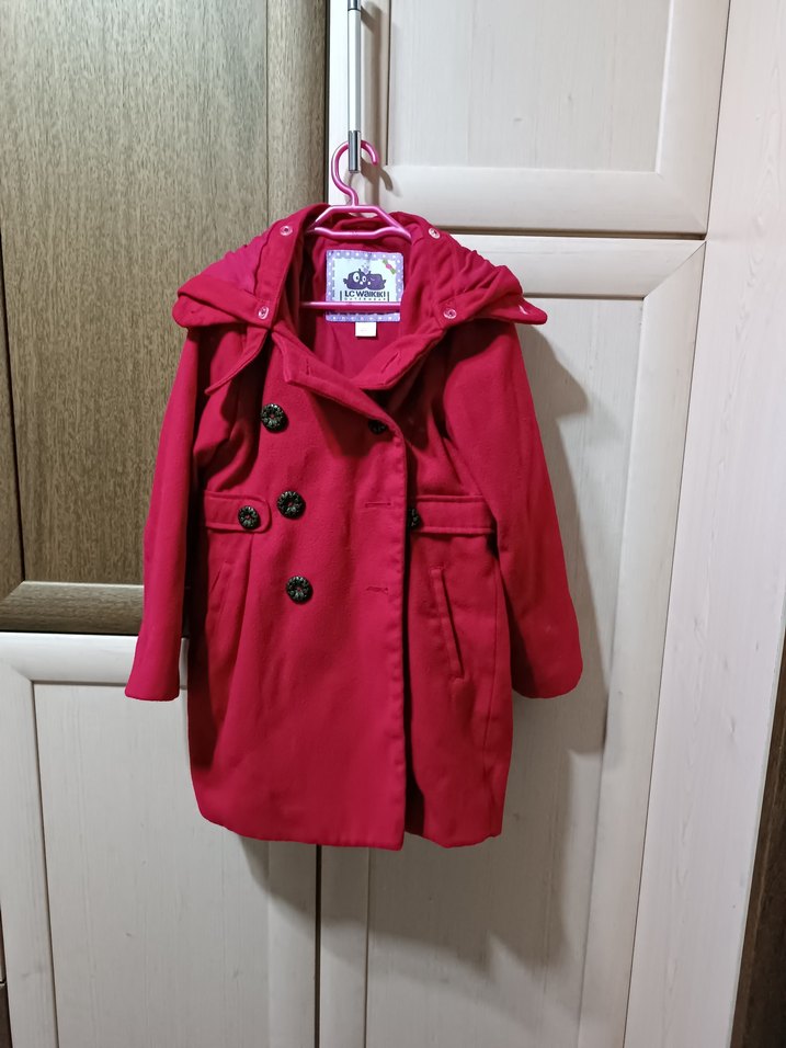 kırmızı Düğmeli çocuk montu - Görsel 2