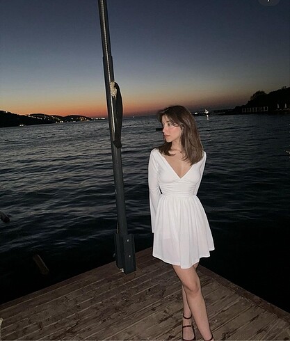 Beyaz elbise