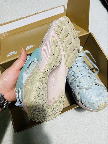 37,5 Beden Nike spor ayakkabı