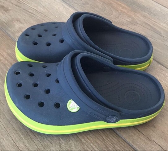 32 Beden Crocs