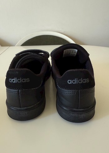 31 Beden siyah Renk Adidas Siyah Erkek Çocuk Spor Ayakkabısı