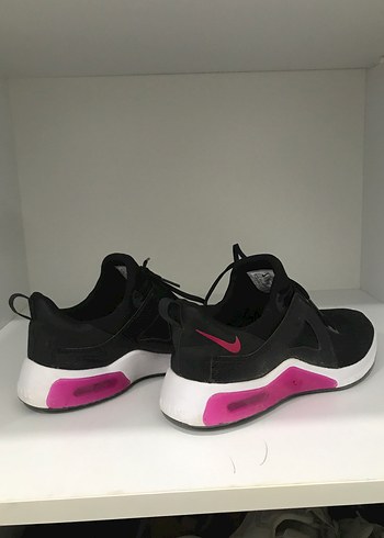 Nike 38,5
