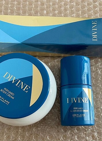 Divine set