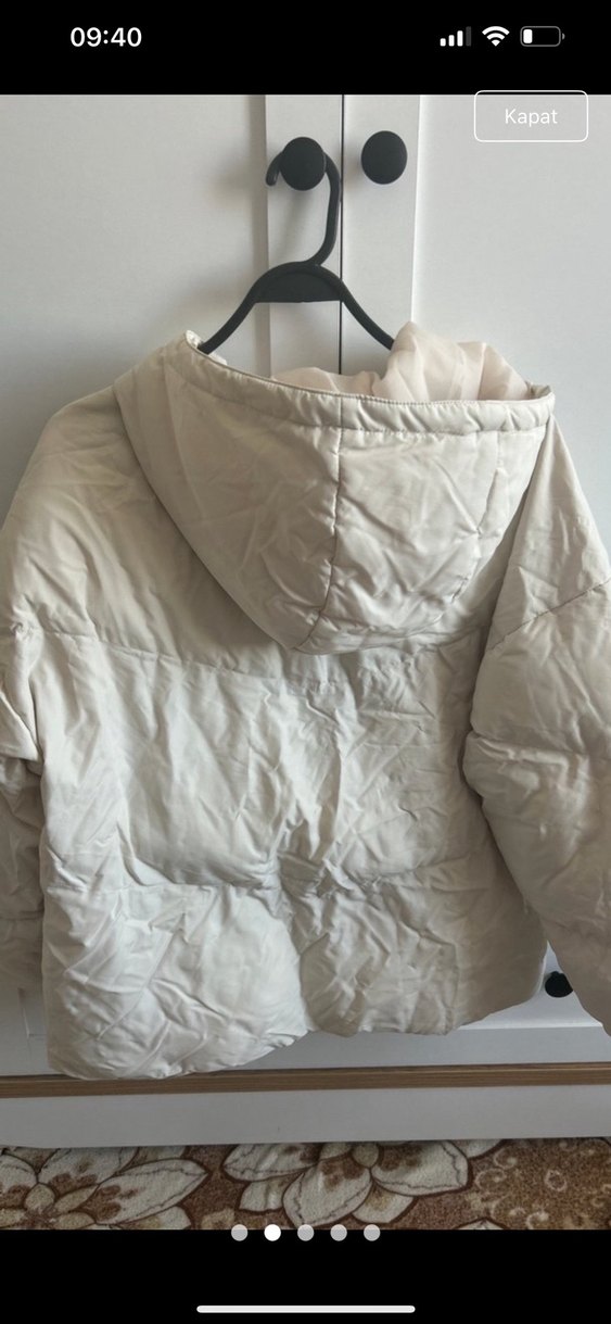 Beyaz Kapüşonlu Puff Mont - Görsel 4