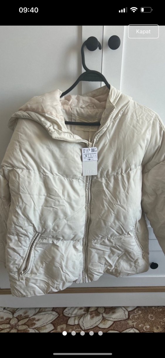 Beyaz Kapüşonlu Puff Mont - Görsel 2