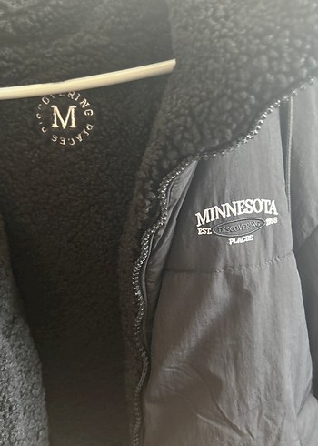 m Beden siyah Renk BERSHKA CİFT TARAFLI SİSME MONT