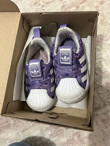 Bebek adidas