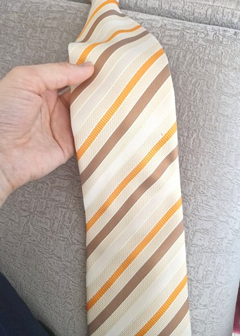 Bej ve Gri Çizgili Erkek Kravat - Görsel 2