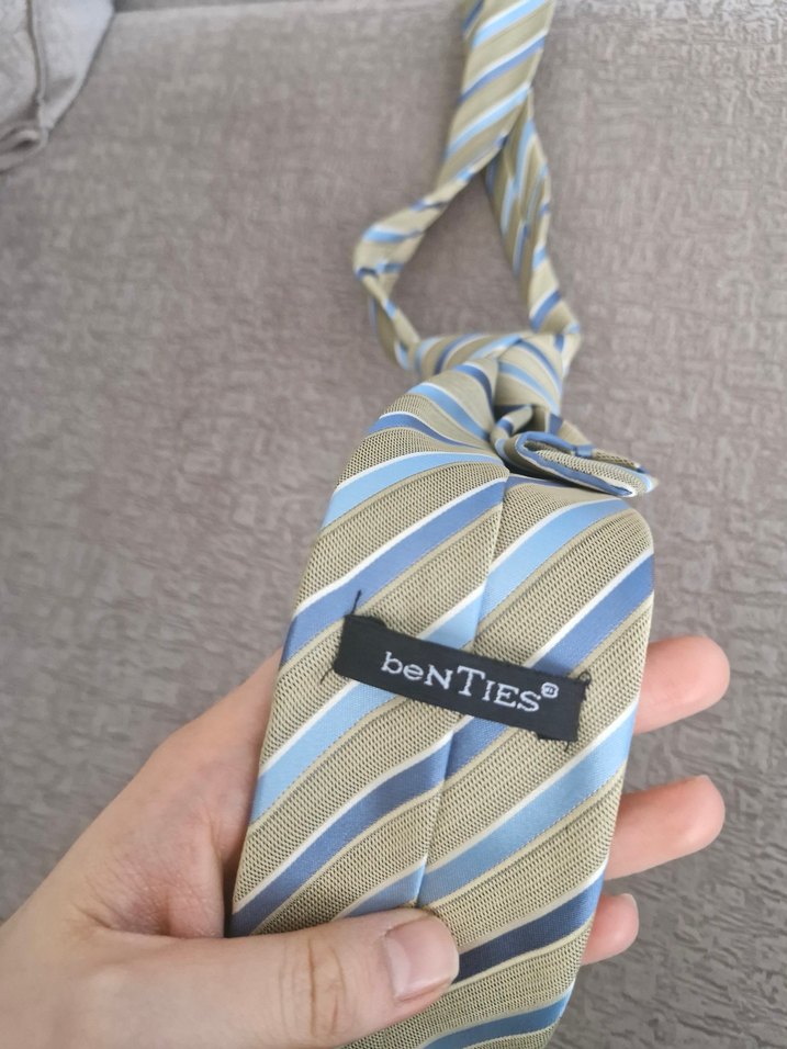 Gri Çizgili Erkek Kravat - Görsel 3