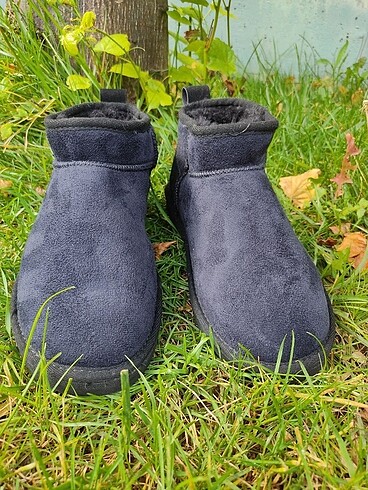 36 Beden siyah Renk Ugg ultraminş taban siyah